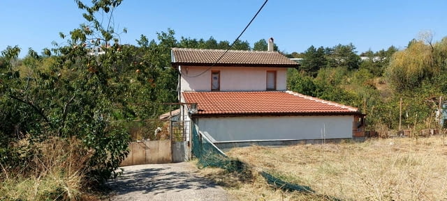 ВИЛА във в.з. Куба I, град Хасково 2-floor, Brick, 100 m2 - city of Haskovo | Houses & Villas - снимка 1