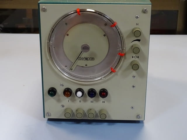 Уред за активен контрол VEB Massi AEROPAN C-IV dual air gauge 500kPa - снимка 2