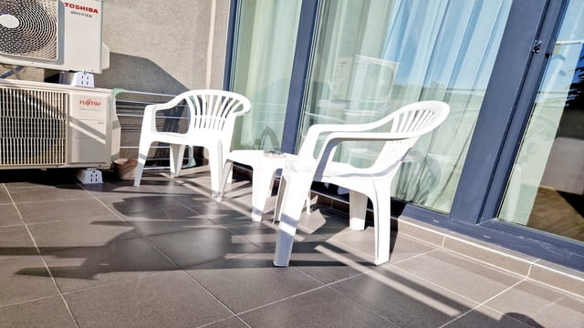 Двустаен апартамент за 5 човека за нощувки с паркинг в Комплекс Папая, Варна - снимка 12