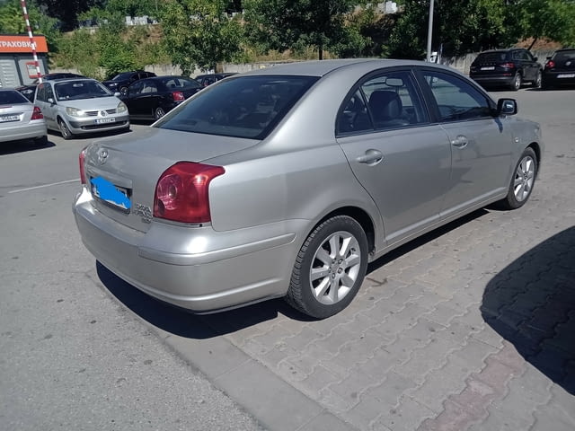 Toyota Avensis 2.0 / D4D / СЕДАН / КОЖА / АВТОПИЛОТ, village Polеna | Cars & SUV - снимка 6