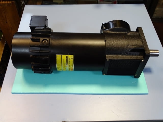 Сервомотор GETTYS-FANUC A06-0602-B323 DC servo motor model 20H - снимка 5