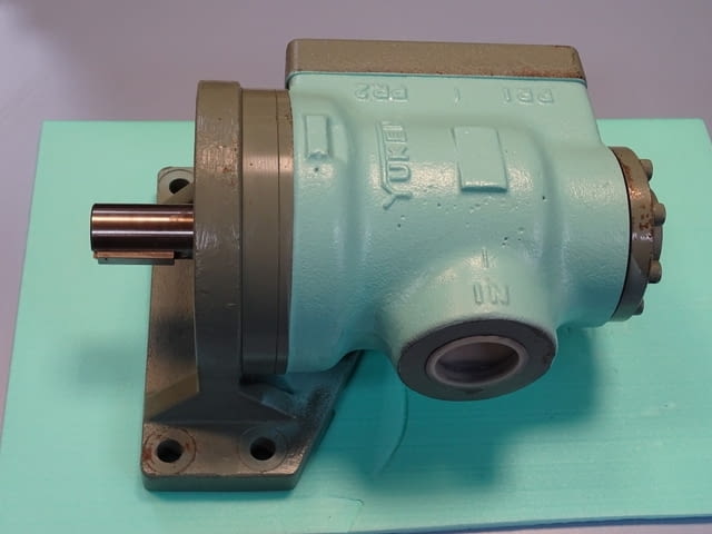 Хидравлична помпа YUKEN 50150T-17-75-L-RL-40 vane pump 70Bar, град Пловдив - снимка 1