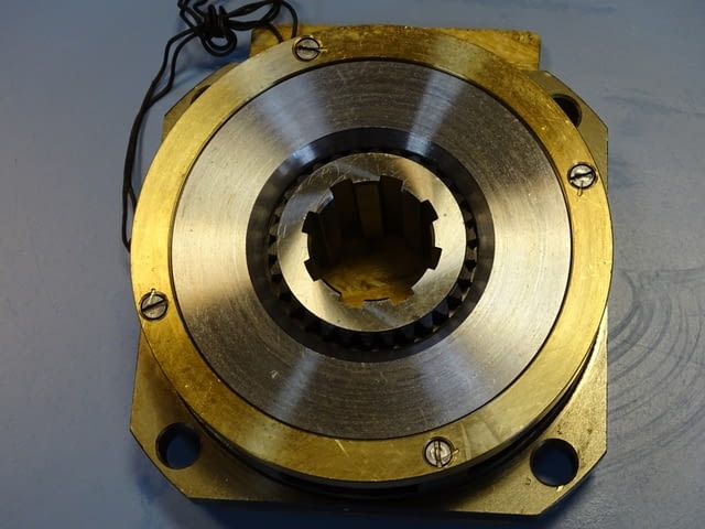 Електромагнитен съединител ETM-116 2H (ЭТМ-116 2Н) electromagnetic multi-plate clutch 24VDC - снимка 2