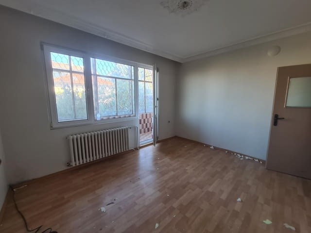 ЕТАЖ от ЖСК в кв. Македонски, гр. Хасково 3-bedroom, 121 m2, Brick - city of Haskovo | Apartments - снимка 3