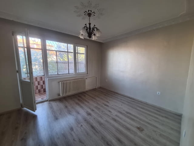 ЕТАЖ от ЖСК в кв. Македонски, гр. Хасково 3-bedroom, 121 m2, Brick - city of Haskovo | Apartments - снимка 4