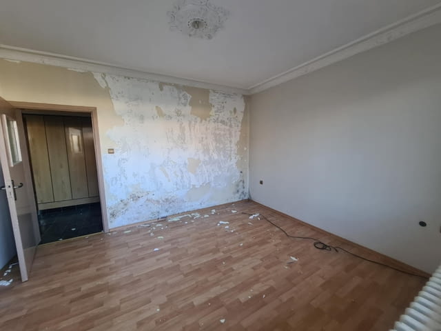 ЕТАЖ от ЖСК в кв. Македонски, гр. Хасково 3-bedroom, 121 m2, Brick - city of Haskovo | Apartments - снимка 5