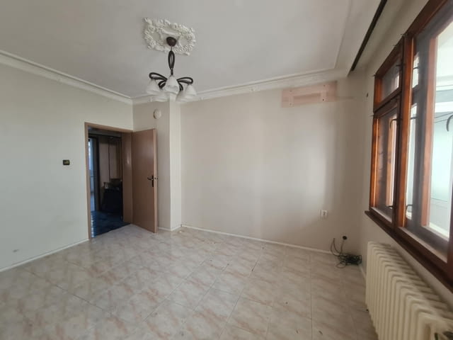 ЕТАЖ от ЖСК в кв. Македонски, гр. Хасково 3-bedroom, 121 m2, Brick - city of Haskovo | Apartments - снимка 6