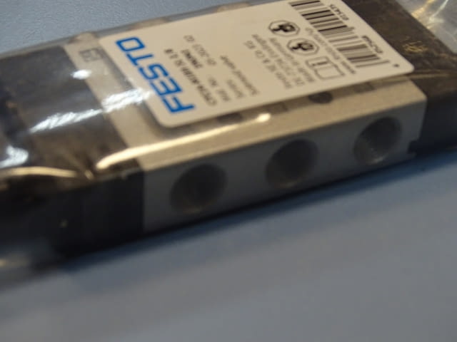 Пневматичен разпределител Festo CPE14-M1BH-5L-1/8 Solenoid Valve 24VDC - снимка 4