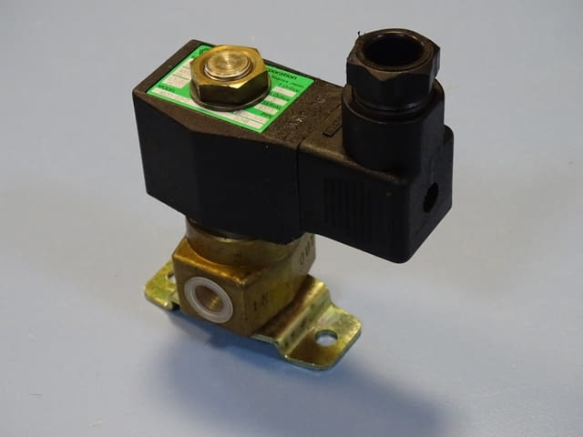 Магнет вентил CKD AB31-02-2B2HB Solenoid Valve 24VDC, град Пловдив | Промишлено Оборудване - снимка 2