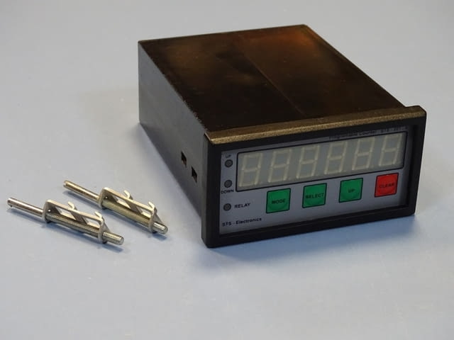 Цифров брояч STS 201-6 Programable Counter 250VAC, 24VAC/VDC, град Пловдив - снимка 1