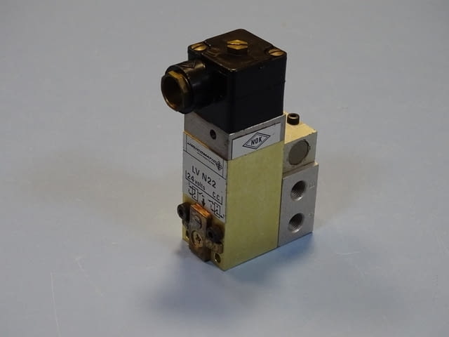 Пневматичен разпределител JOUCOMATIC LVN22 Solenoid Valve 24VDC - снимка 1