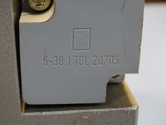 Пневматичен блок wmw DDR StGK04/0413 Pneumatic Valve 10Bar 24VDC - снимка 5