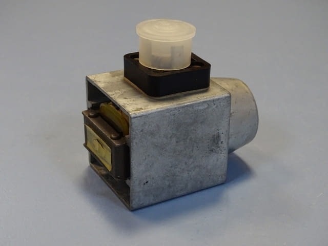 Бобина ел. магнитна BOSCH 0831031018 solenoid coil 230V/60Hz, city of Plovdiv - снимка 1