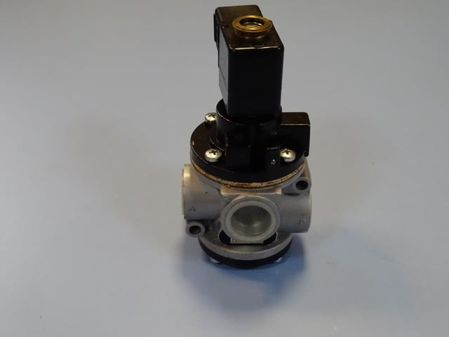 Пневматичен разпределител UNIVER AF2540 Solenoid Valve 220VAC/50Hz - снимка 1