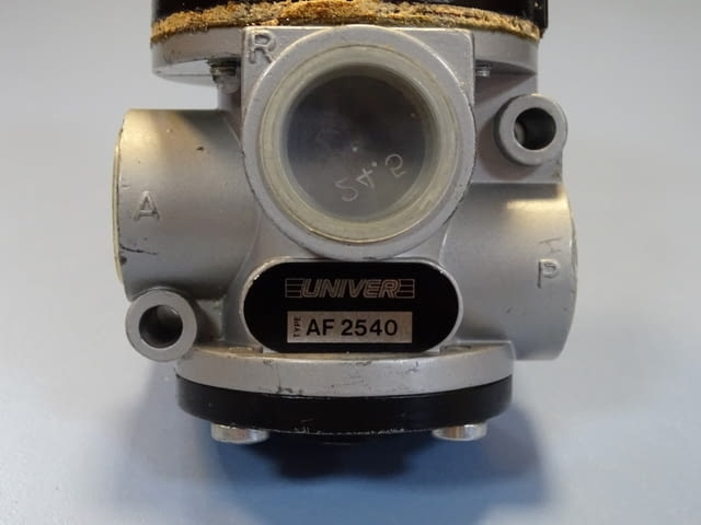 Пневматичен разпределител UNIVER AF2540 Solenoid Valve 220VAC/50Hz - снимка 2