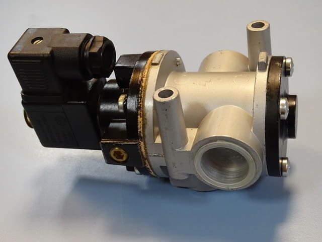 Пневматичен разпределител UNIVER AF2540 Solenoid Valve 220VAC/50Hz - снимка 8