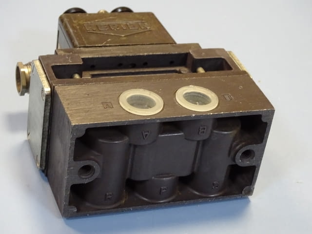 Пневматичен разпределител HERION 26512B73 Solenoid Valve 220V/50Hz G1/2 - снимка 8