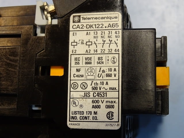 Контактор Telemecanique CA2-DK122.A65 contactor auxiliari 10A 220/240V - снимка 3