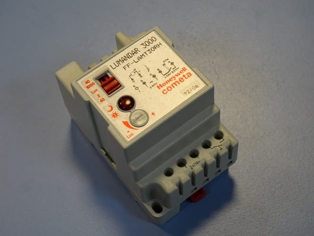 Фотоелектрически сензор Honeywell Lumandar 3000 Cometa FF-LAMT30RH Photoelectric switch - снимка 3