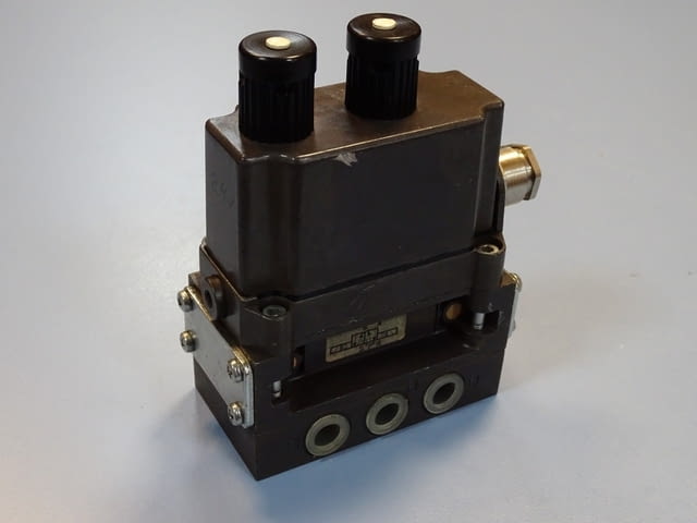 Пневматичен разпределител HERION 25507E74 Solenoid Valve 24VDC G1/8 - снимка 2