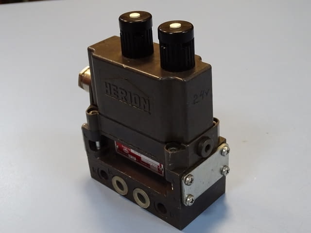 Пневматичен разпределител HERION 25507E74 Solenoid Valve 24VDC G1/8 - снимка 9