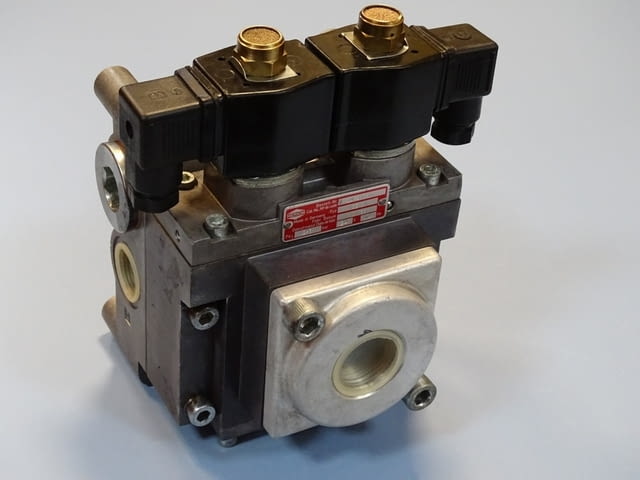 Пневматичен разпределител HERION XSZ 20/2493000 Solenoid Valve 24VDC G3/4 - снимка 12