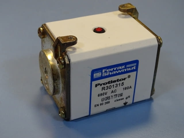 Предпазител Ferraz Shawmut Protistor R301315 Fuses 6.9GRB71TTF0160 160A 690VAC - снимка 3