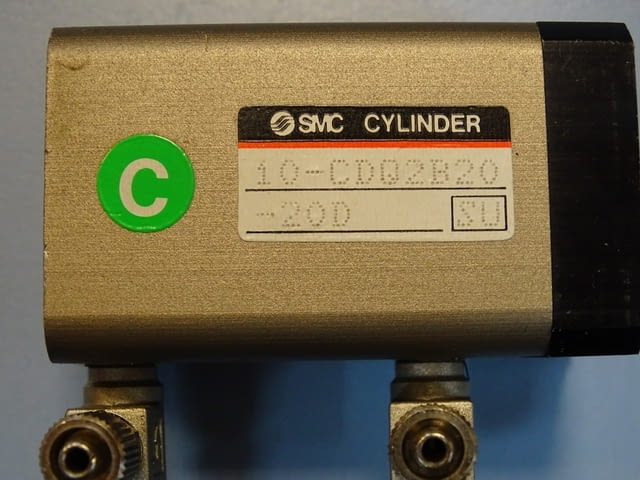 Пневматичен цилиндър SMC 10-CDQ2B20-20D pneumatic cylinder 10Bar - снимка 4