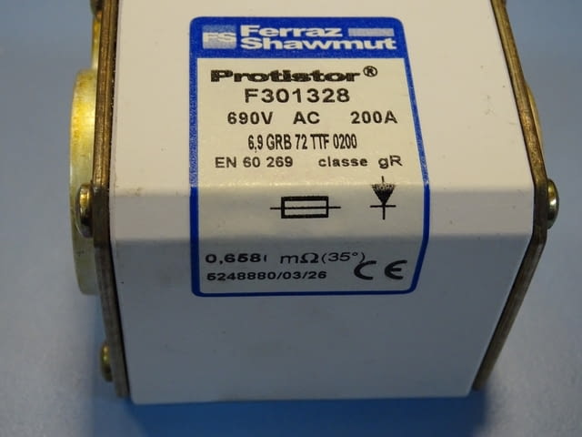 Предпазител Ferraz Shawmut Protistor F301328 Fuses 6.9GRB72TTF0200 200A 690VAC - снимка 4