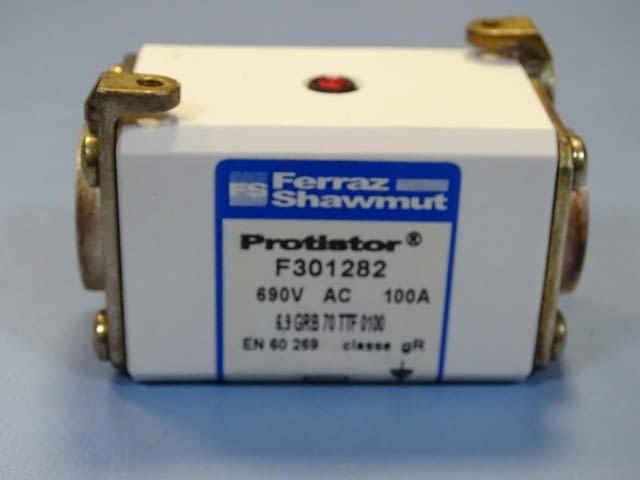 Предпазител Ferraz Shawmut Protistor F301282 Fuses 6.9GRB70TTF0100 100A 690VAC - снимка 1