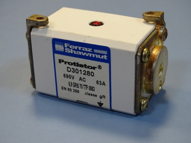 Предпазител Ferraz Shawmut Protistor D301280 Fuses 6.9GRB70TTF0063 63A 690VAC - снимка 3