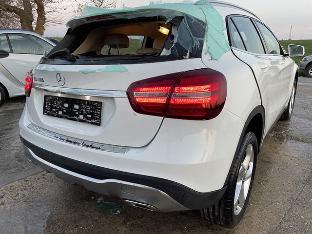 Mercedes GLA 180 X156, двигател 270910, автоматик, 122 кс.., 60 000 km., 2020, euro 6D, Мерцедес ГЛА - снимка 5