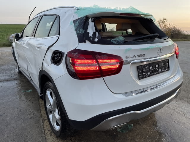 Mercedes GLA 180 X156, двигател 270910, автоматик, 122 кс.., 60 000 km., 2020, euro 6D, Мерцедес ГЛА - снимка 6