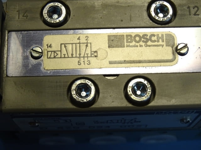 Хидравличен разпределител BOSCH 0820024002 directional valve 24VDC - снимка 3