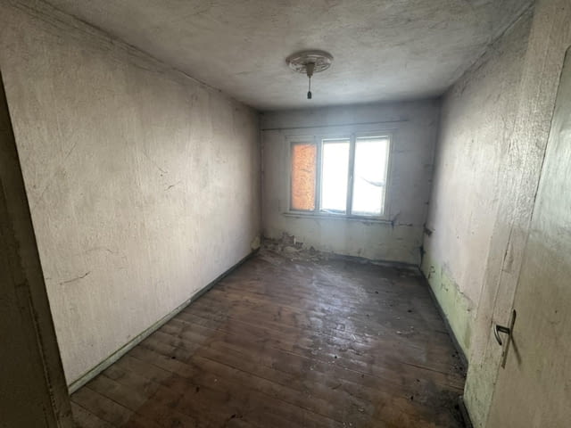 ЕТАЖ от КЪЩА в центъра на град Девин 1-floor, Brick, 106 m2 - city of Dеvin | Houses & Villas - снимка 1