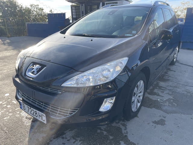 Peugeot 308 комби, 6+1 1.6i 120 кс., автоматик, панорама, 121 000 реални километри, 2010 г., перфект - снимка 2