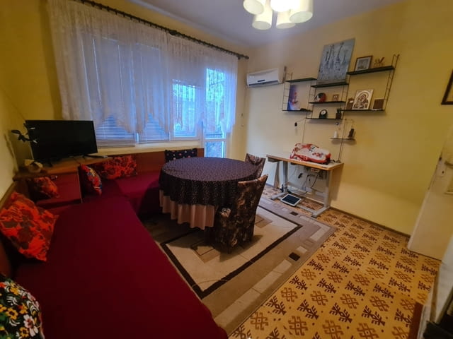 ЕТАЖ от ЖСК с гараж в кв. Дружба, гр. Хасково Multi-room Apartment, 93 m2, Brick - city of Haskovo | Apartments - снимка 4