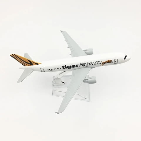 Еърбъс 320 самолет модел макет Airbus Tiger airways тигър метален - снимка 2