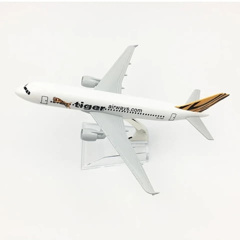 Еърбъс 320 самолет модел макет Airbus Tiger airways тигър метален - снимка 4