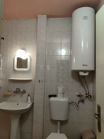 Дава се под наем тристаен апартамент в Център 2-bedroom, 100 m2, Brick - city of Plovdiv | Apartments - снимка 10