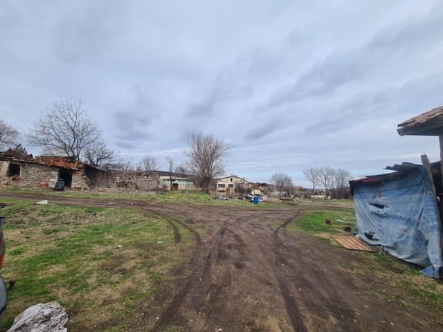 ДВА ПАРЦЕЛА С ПЛЕВНЯ И КЪЩА в Брястово, обл. Хасково, village Bryastovo | Land - снимка 2