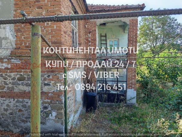 Код 62880. Едноетажна стара тухлена къща 60м2 с двор 720м2 на асфалтова централна улица. Под етажа и - снимка 3