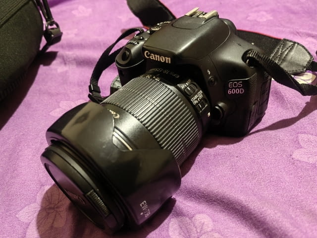 Canon Eos 600d + EF-s 18-135mm. is DSLR - Огледално-рефлексен - град Видин | Фотоапарати / Фото Техника - снимка 1