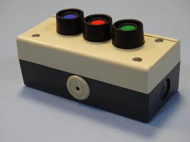 Бутониера 3-бутона Klockner-Moeller 099612, city of Plovdiv | Industrial Equipment - снимка 2