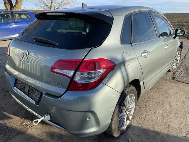 Citroen C4 1.6 e-HDi 112 кс., автоматик, двигател 9HR, 178 000 km., 2015, euro 5, Ситроен Ц4 1.6 e- - снимка 2