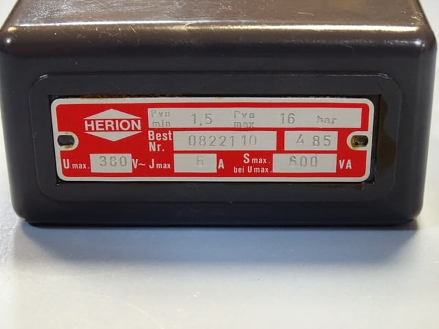 Пресостат за налягане HERION 0822110 pneumatic control pressure switch 380VAC G1/4 - снимка 2