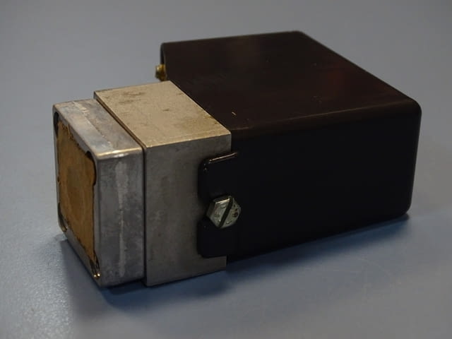 Пресостат за налягане HERION 0822110 pneumatic control pressure switch 380VAC G1/4 - снимка 4