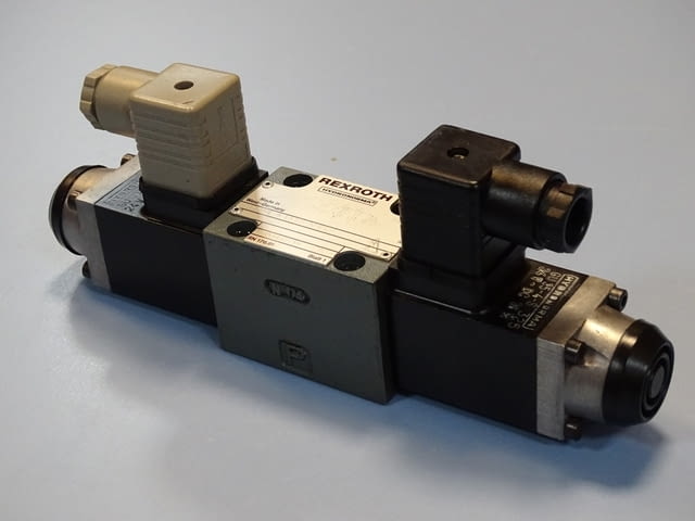Хидравличен разпределител Rexroth 4WE6E51/AG24NZ4 operated directional control valve - снимка 2