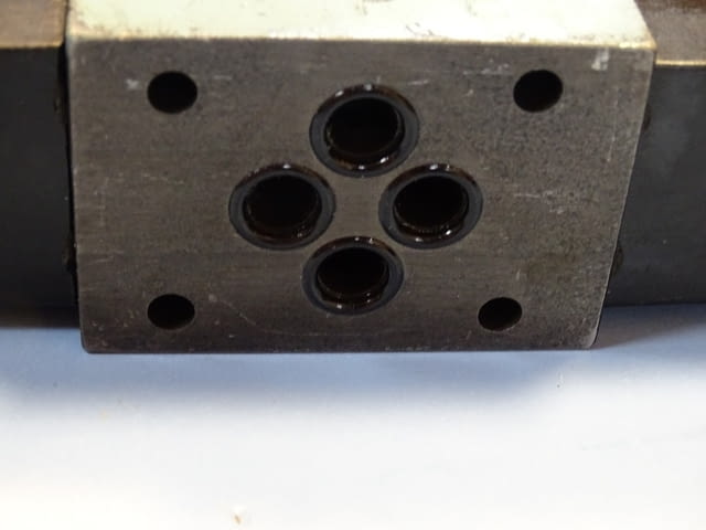 Хидравличен разпределител "Хидравлика" тип РХ 06081 024/00AM 320Bar 24VDC hidraulic solenoid valve - снимка 6