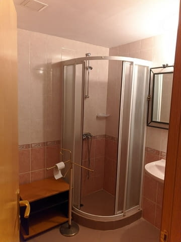 Двустаен апартамент под наем в широк център на бул. Чаталджа 20 - снимка 12